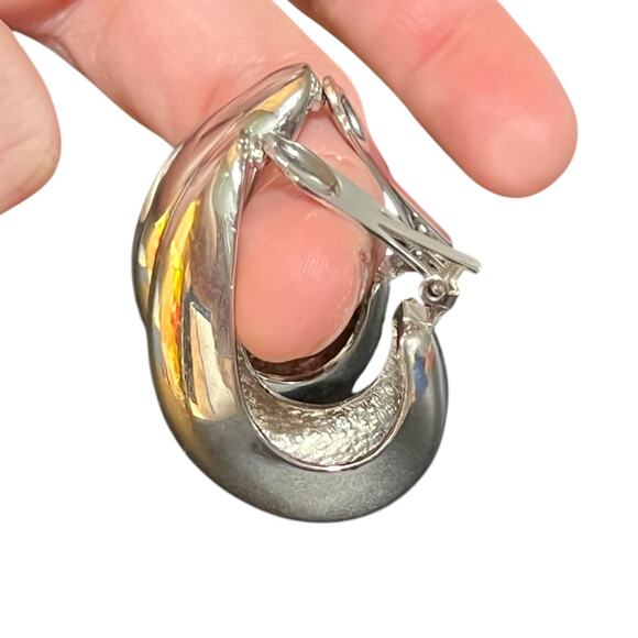 Vintage Heavy Silver-Tone Clip-On Earrings – Bold Sculptural Design - Picture 12 of 13